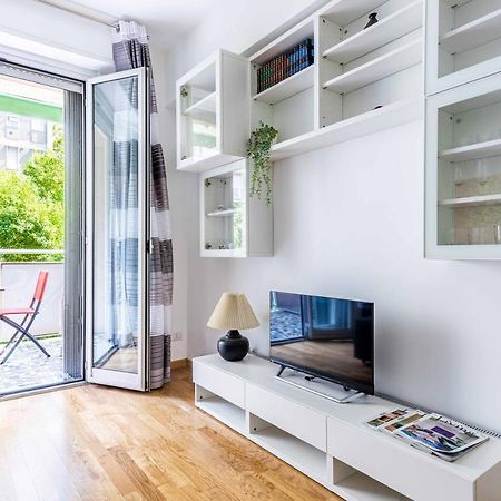 Apartamento Joivy Adorable Flat With Balcony Milán Exterior foto